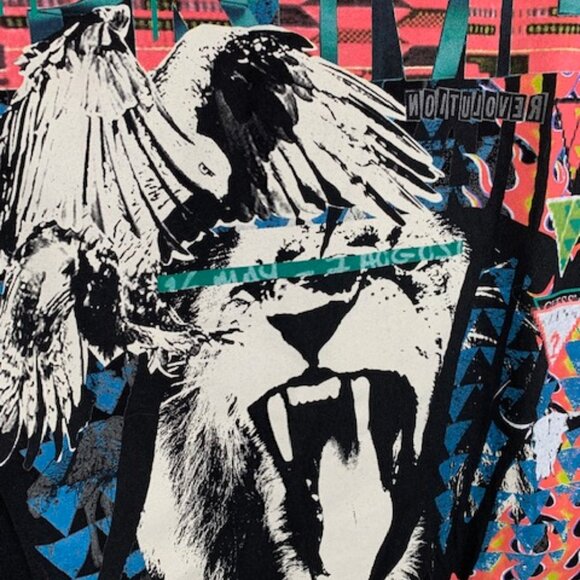 PRICE DROP! Mens Guess Size Large Tee Shirt Brightly Colored Graphic-Lion Prime - Picture 3 of 4